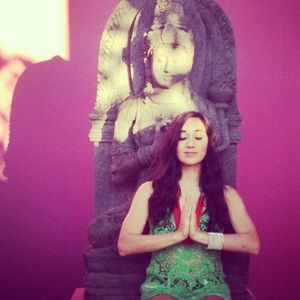 Meet your Posher, Carolina